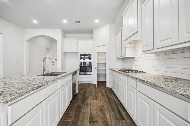 2702 Primrose Bloom Lane, Richmond, TX 77406