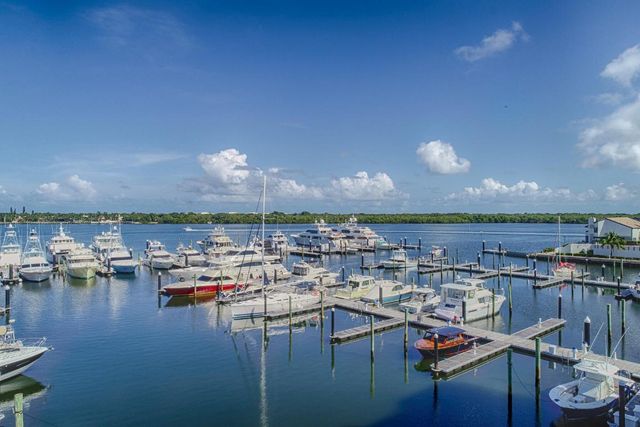 100 Lakeshore Drive 754, North Palm Beach, FL 33408