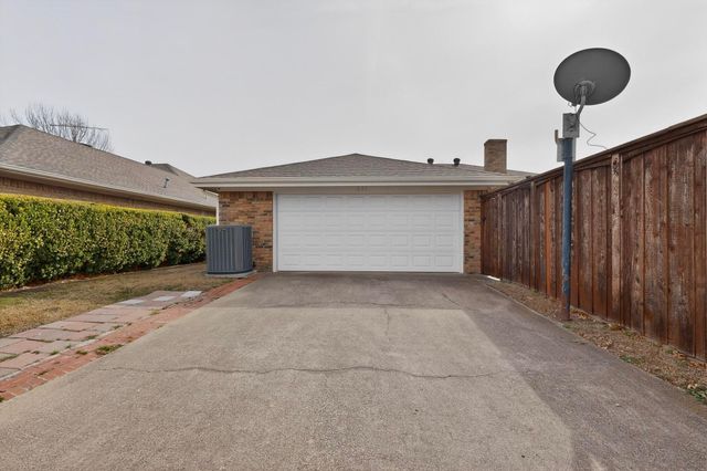 601 Fieldwood Circle, Richardson, TX 75081