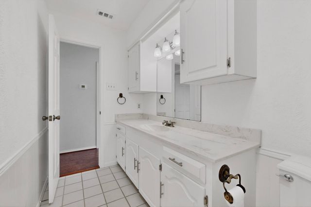 601 Fieldwood Circle, Richardson, TX 75081