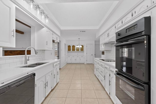 601 Fieldwood Circle, Richardson, TX 75081