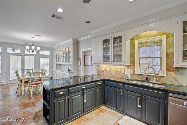439 Woodlands Circle, Brandon, MS 39047