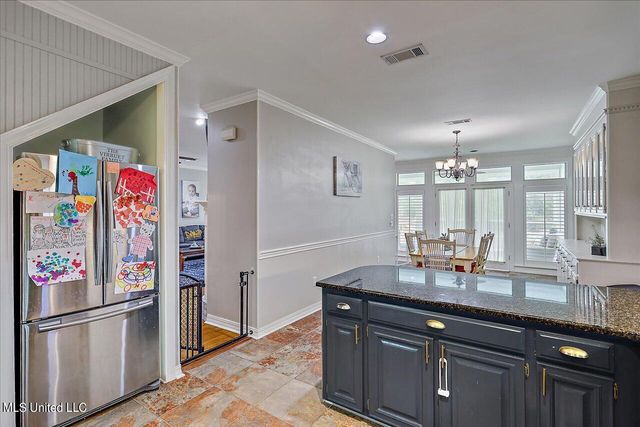 439 Woodlands Circle, Brandon, MS 39047
