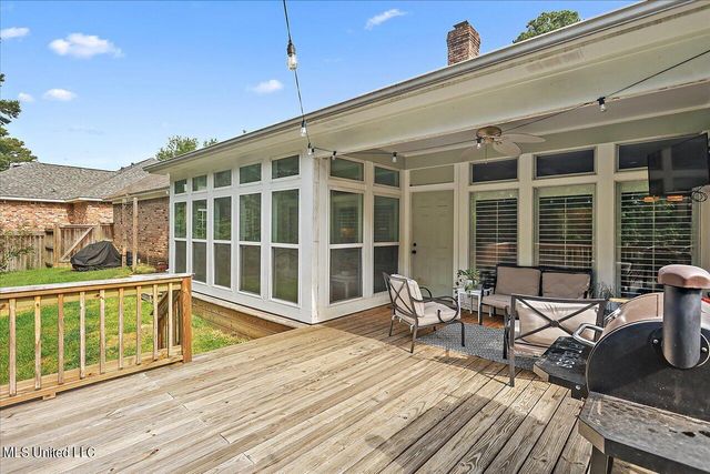 439 Woodlands Circle, Brandon, MS 39047
