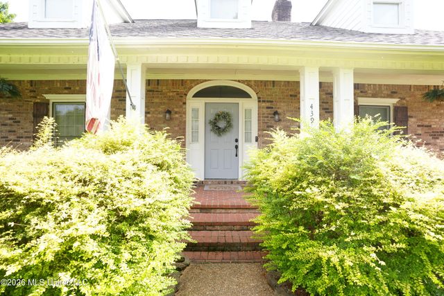 439 Woodlands Circle, Brandon, MS 39047