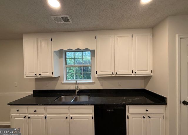 105 Mockingbird Drive, Dublin, GA 31021