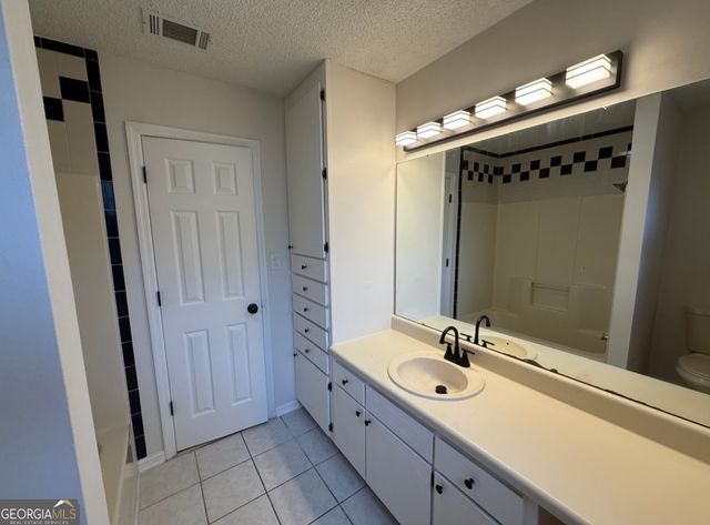 105 Mockingbird Drive, Dublin, GA 31021
