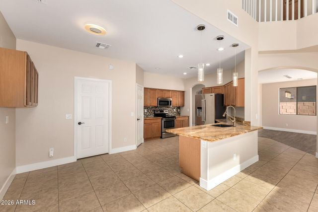 10625 E Knowles Avenue, Mesa, AZ 85209
