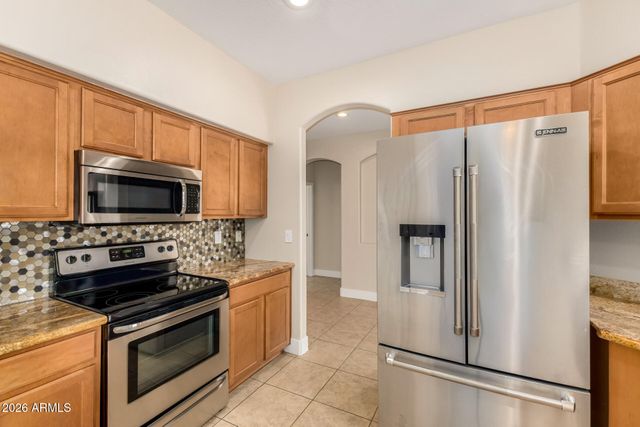 10625 E Knowles Avenue, Mesa, AZ 85209