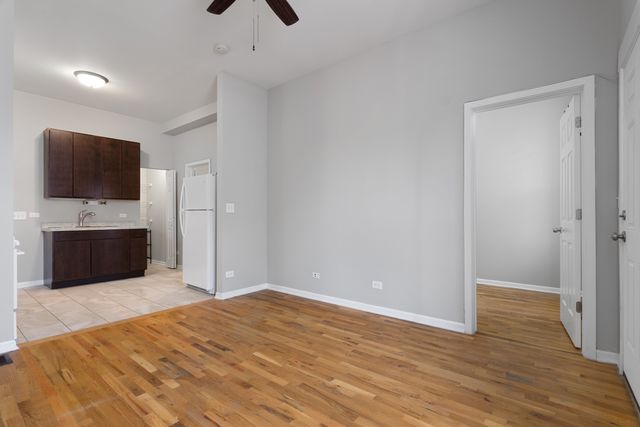 1532 W 18th Place 1R, Chicago, IL 60608