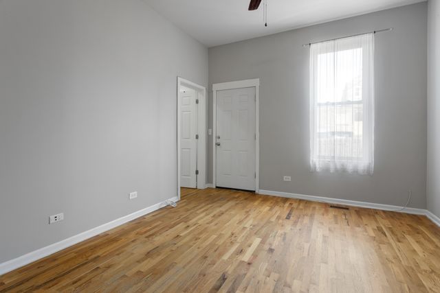 1532 W 18th Place 1R, Chicago, IL 60608