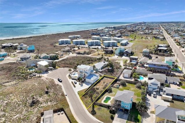 626 Light Lane, Port Aransas, TX 78373