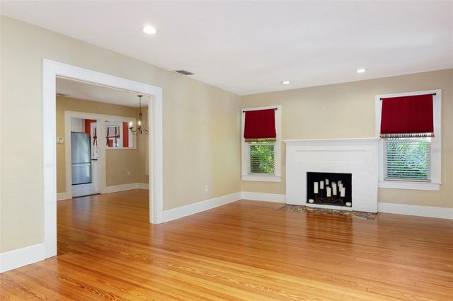 130 22ND AVENUE NE, St Petersburg, FL 33704