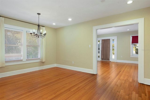 130 22ND AVENUE NE, St Petersburg, FL 33704