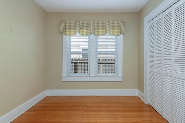 130 22ND AVENUE NE, St Petersburg, FL 33704