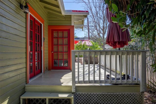 130 22ND AVENUE NE, St Petersburg, FL 33704