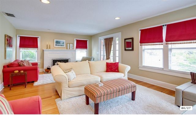 130 22ND AVENUE NE, St Petersburg, FL 33704