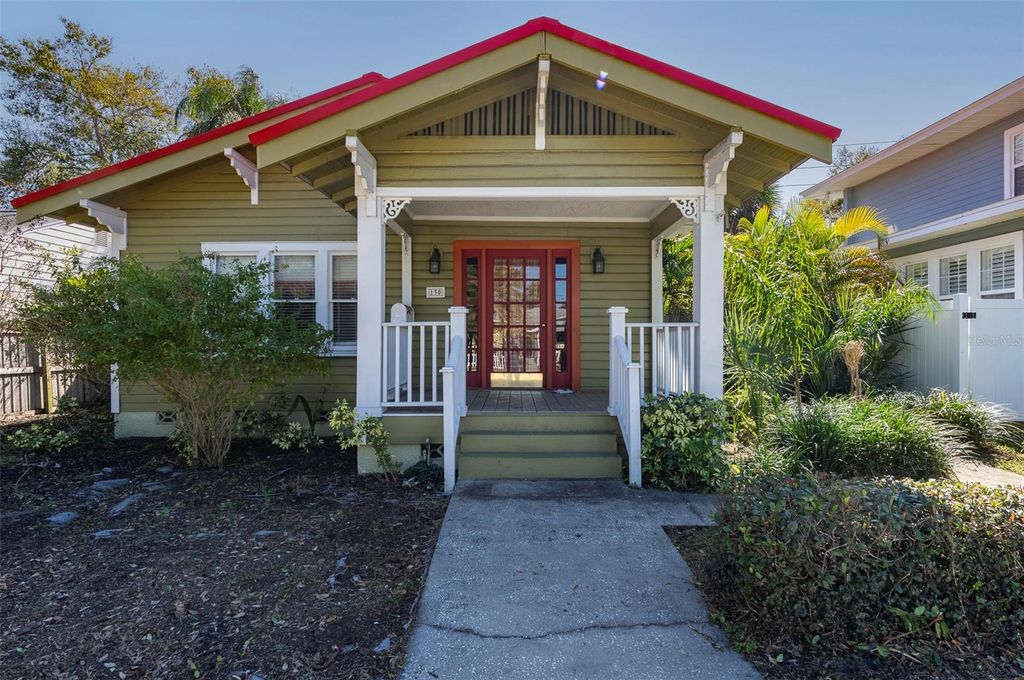 130 22ND AVENUE NE, St Petersburg, FL 33704