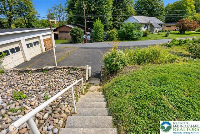 227 Ohio Avenue, Whitehall Twp, PA 18052
