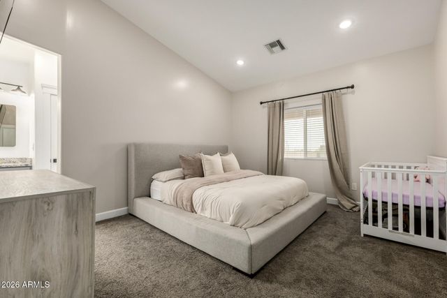 1427 E WHITELEY Street, Apache Junction, AZ 85119