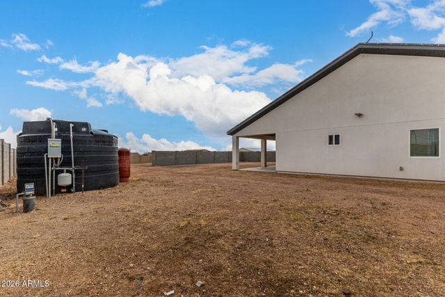 1427 E WHITELEY Street, Apache Junction, AZ 85119