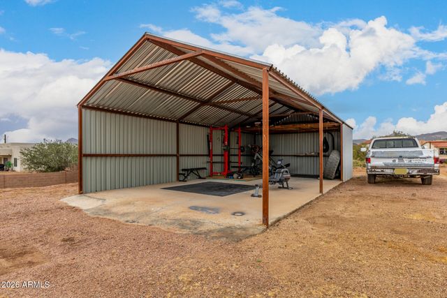 1427 E WHITELEY Street, Apache Junction, AZ 85119