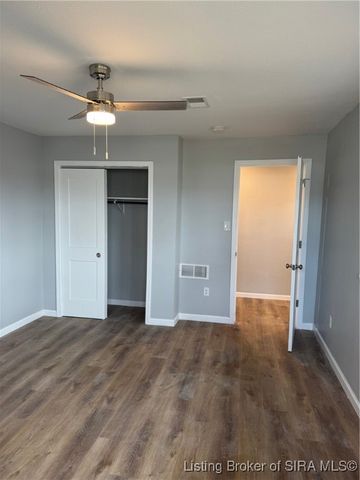 1414 Greenwood Road, Sellersburg, IN 47172