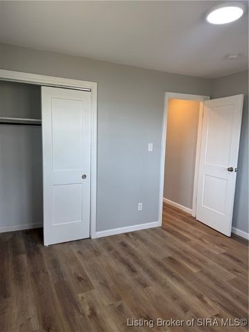 1414 Greenwood Road, Sellersburg, IN 47172