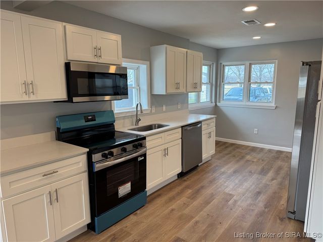 1414 Greenwood Road, Sellersburg, IN 47172