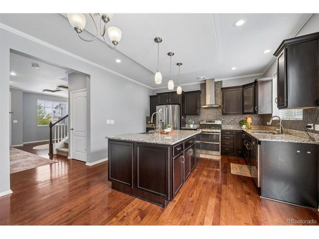 25980 E Davies Dr, Aurora, CO 80016