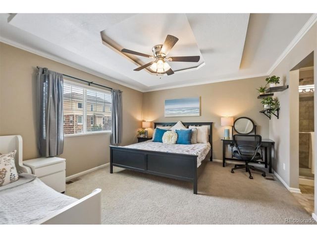 25980 E Davies Dr, Aurora, CO 80016