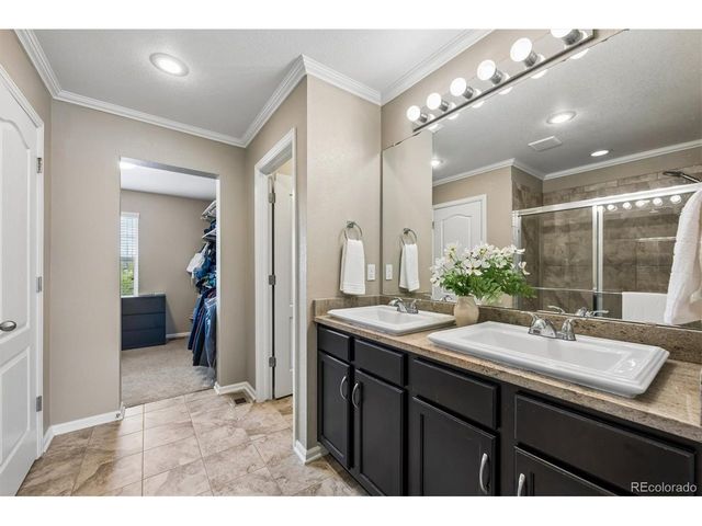 25980 E Davies Dr, Aurora, CO 80016