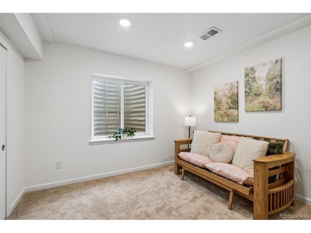 25980 E Davies Dr, Aurora, CO 80016