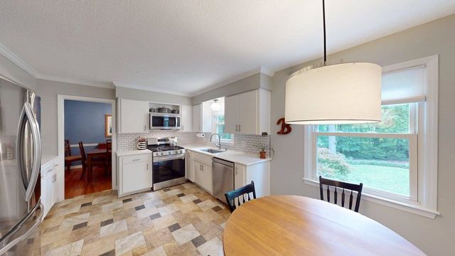 264 Heathwood Drive, Spartanburg, SC 29307