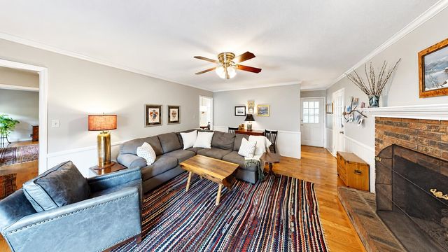 264 Heathwood Drive, Spartanburg, SC 29307