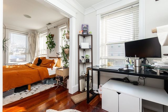 632 E Broadway 2, Boston, MA 02127