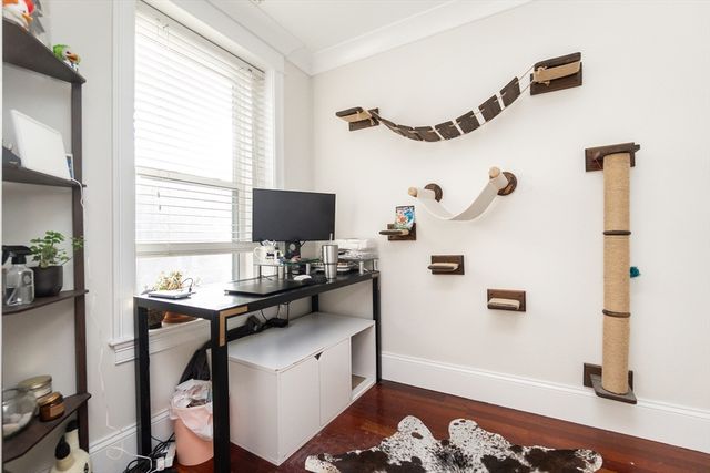 632 E Broadway 2, Boston, MA 02127