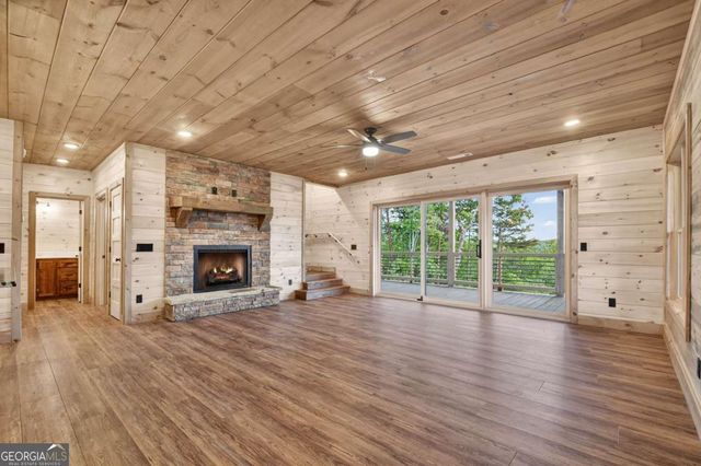 291 Pine Pass Circle, Mineral Bluff, GA 30559