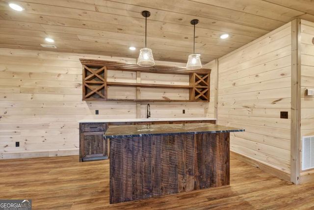 291 Pine Pass Circle, Mineral Bluff, GA 30559