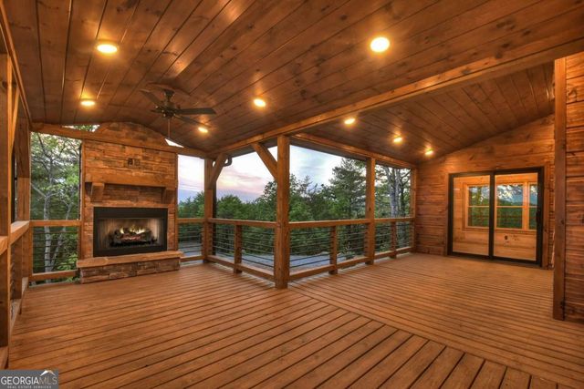 291 Pine Pass Circle, Mineral Bluff, GA 30559