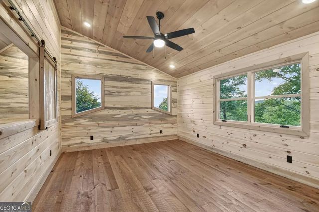 291 Pine Pass Circle, Mineral Bluff, GA 30559