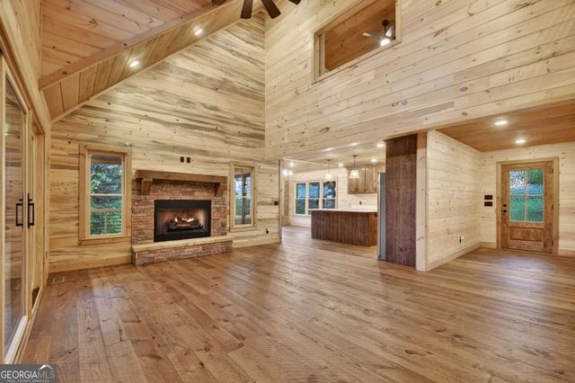 291 Pine Pass Circle, Mineral Bluff, GA 30559