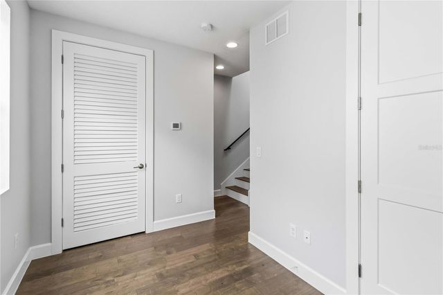 1332 W GRAY STREET 5, Tampa, FL 33606