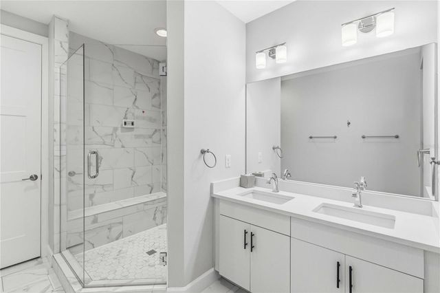 1332 W GRAY STREET 5, Tampa, FL 33606