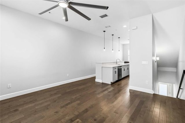 1332 W GRAY STREET 5, Tampa, FL 33606