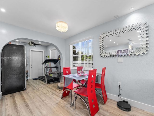 6432 Perry Street, Hollywood, FL 33024