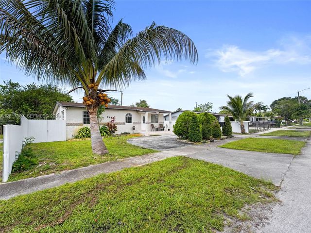 6432 Perry Street, Hollywood, FL 33024
