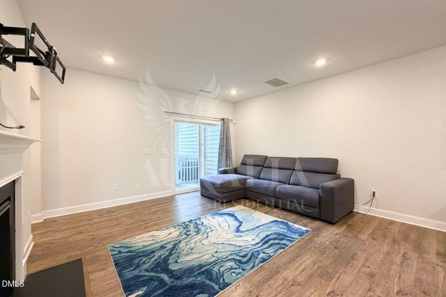 1306 Farm Pond Trail, Durham, NC 27703