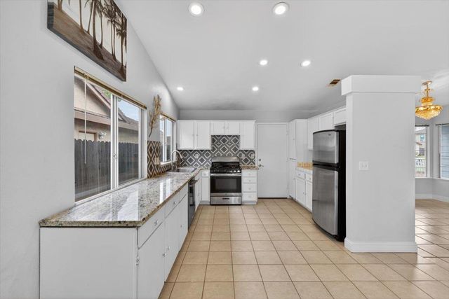 8889 Harvest Hill Way, Elk Grove, CA 95624