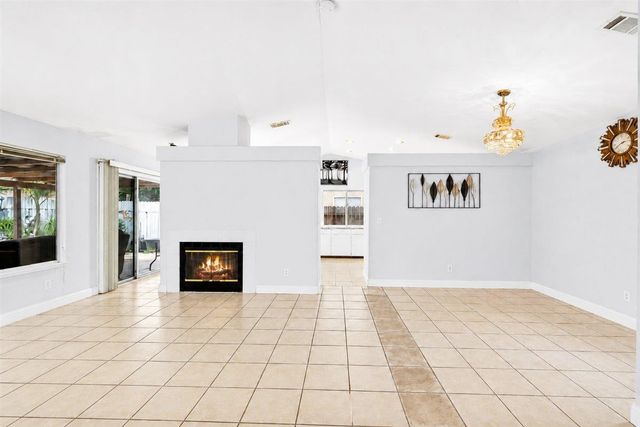 8889 Harvest Hill Way, Elk Grove, CA 95624